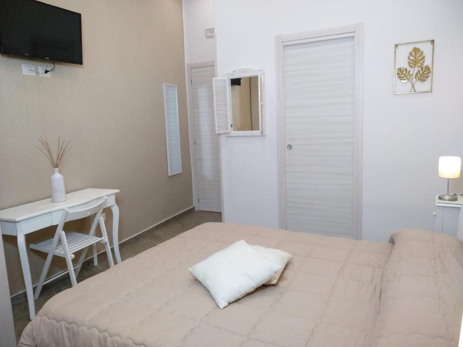 B&B Da Ary Colorful Rooms Naples Luaran gambar